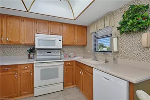 151 Quail Forest Blvd, Naples, FL 34105 - Photo 6