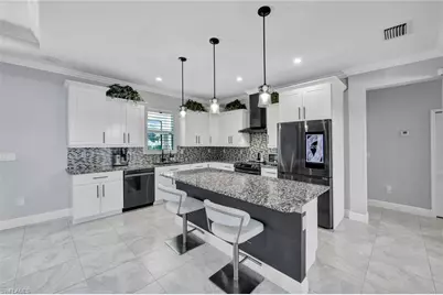 2552 52nd Ave NE, Naples, FL 34120 - Photo 12