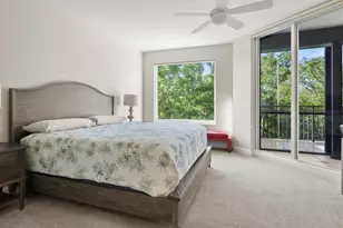 425 Cove Tower Dr, Naples, FL 34110 - Photo 10