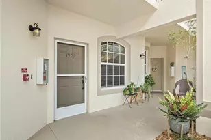 350 Newport Dr, Naples, FL 34114 - Photo 4