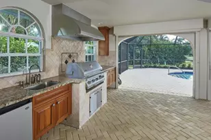 4916 Crayton Rd, Naples, FL 34103 - Photo 8