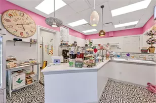 7806 Tommasi Ct, Naples, FL 34114 - Photo 18