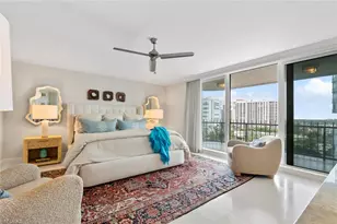 4251 Gulf Shore Blvd N, Naples, FL 34103 - Photo 12