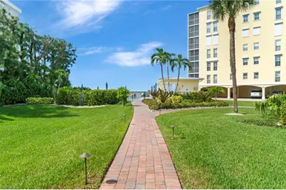 3483 Gulf Shore Blvd N #105, Naples, FL 34103 - Photo 32