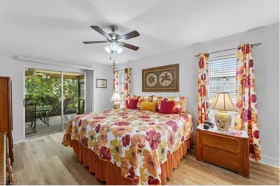 2219 SE 8th St, Cape Coral, FL 33990 - Photo 4