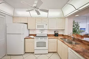 651 Seaview Ct, Marco Island, FL 34145 - Photo 4