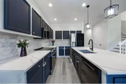 2029 Fairmont Ln, Naples, FL 34120 - Photo 8