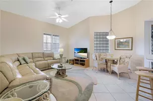 795 Bentwater Cir, Naples, FL 34108 - Photo 10