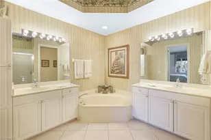 795 Bentwater Cir, Naples, FL 34108 - Photo 24