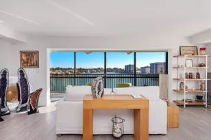 222 Harbour Dr, Naples, FL 34103 - Photo 4