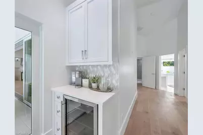 5253 Sycamore Dr, Naples, FL 34119 - Photo 22