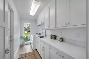 5253 Sycamore Dr, Naples, FL 34119 - Photo 36