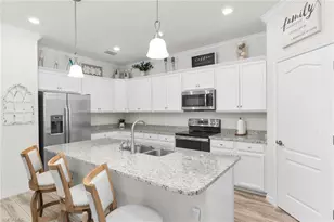 15556 Pascolo Ln, Fort Myers, FL 33908 - Photo 12