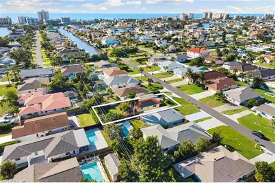 520 99th Ave N, Naples, FL 34108 - Photo 32