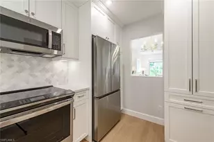 301 Ridge Dr, Naples, FL 34108 - Photo 6