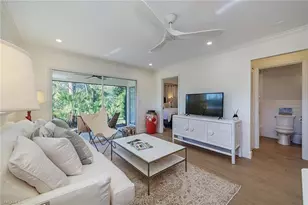 301 Ridge Dr, Naples, FL 34108 - Photo 4