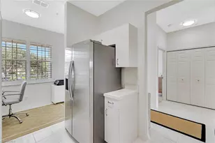 2300 Carrington Ct, Naples, FL 34109 - Photo 8