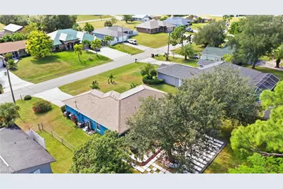 2207 NE 28th St, Cape Coral, FL 33909 - Photo 36