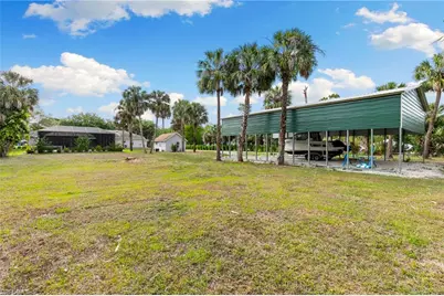 1020 19th St SW, Naples, FL 34117 - Photo 42
