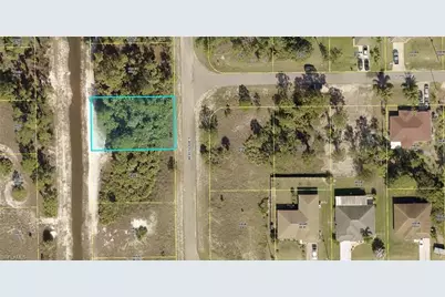942 Merito Ave S, Lehigh Acres, FL 33974 - Photo 1