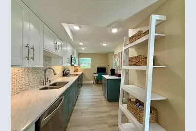 800 River Point Dr #534, Naples, FL 34102 - Photo 8