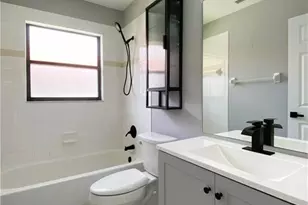 6645 Huntington Lakes Cir, Naples, FL 34119 - Photo 16