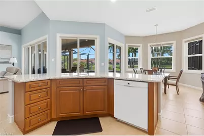 6097 Dogleg Dr, Naples, FL 34113 - Photo 8