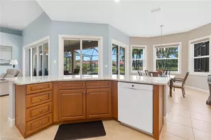 6097 Dogleg Dr, Naples, FL 34113 - Photo 8