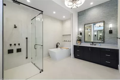 16647 Isola Bella Ln, Naples, FL 34110 - Photo 28