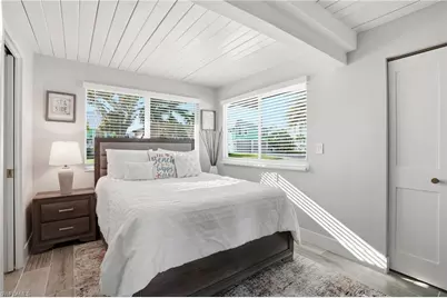 239 Curlew St, Fort Myers Beach, FL 33931 - Photo 16