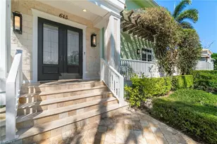 645 Broad Ave S, Naples, FL 34102 - Photo 6