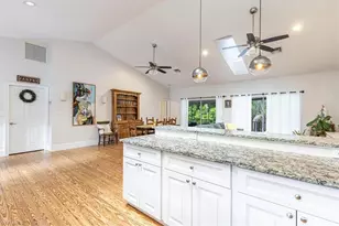 3618 Cottage Club Ln, Naples, FL 34105 - Photo 6