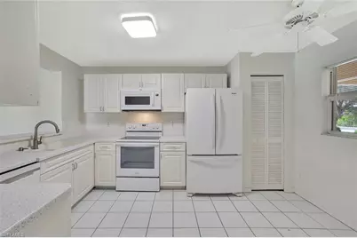 729 Landover Ct #101, Naples, FL 34104 - Photo 4