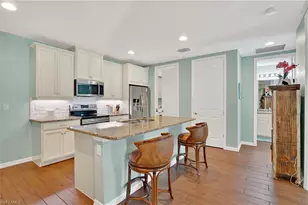 14891 Edgewater Cir, Naples, FL 34114 - Photo 8