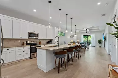 3552 Hibiscus Ave, Naples, FL 34104 - Photo 4