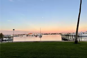 1325 7th St S, Naples, FL 34102 - Photo 22