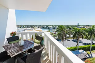 1325 7th St S, Naples, FL 34102 - Photo 12