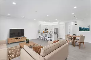 12438 Dahlia Ct, Naples, FL 34120 - Photo 10