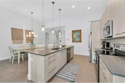 811 108th Ave N, Naples, FL 34108 - Photo 4