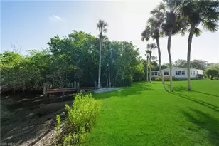 234 Riverwood Rd, Naples, FL 34114 - Photo 2