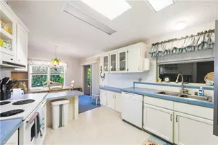 234 Riverwood Rd, Naples, FL 34114 - Photo 14