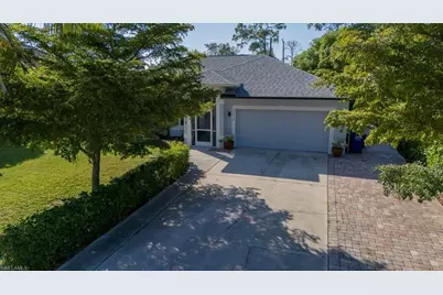 27518 Pinecrest Ln, Bonita Springs, FL 34135 - Photo 4