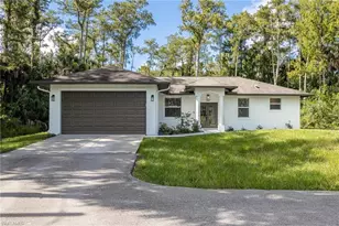 2754 22nd Ave NE, Naples, FL 34120 - Photo 2