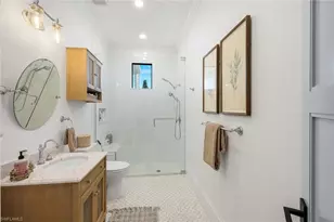 5092 Cerromar Dr, Naples, FL 34112 - Photo 30