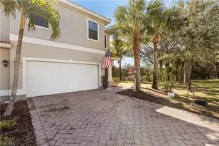 15116 Summit Pl Cir, Naples, FL 34119 - Photo 2