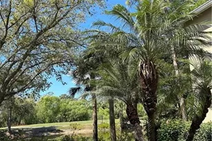 3545 Laurel Greens Ln N, Naples, FL 34119 - Photo 32