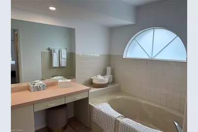 740 Lambton Ln, Naples, FL 34104 - Photo 28