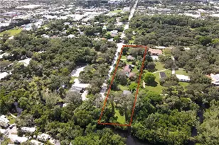 1063 Shadowlawn Dr, Naples, FL 34104 - Photo 2