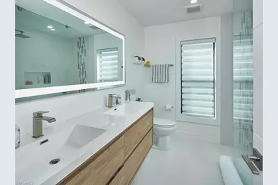 7661 Ponte Verde Way, Naples, FL 34109 - Photo 18