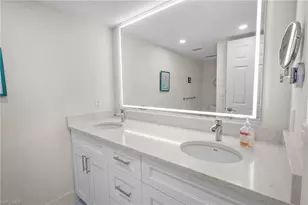 17 Bluebill Ave, Naples, FL 34108 - Photo 14